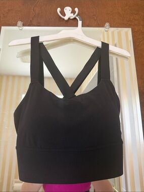 Athleta Black Cross-Back Support Sports Bra